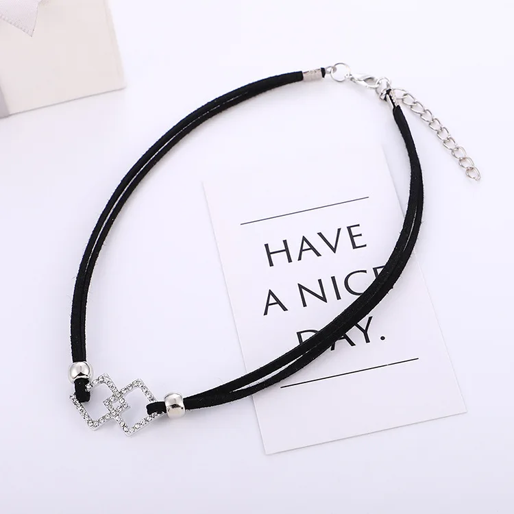 Wholesale simple style cubic zirconia pendant Black Leather Choker Necklace for women