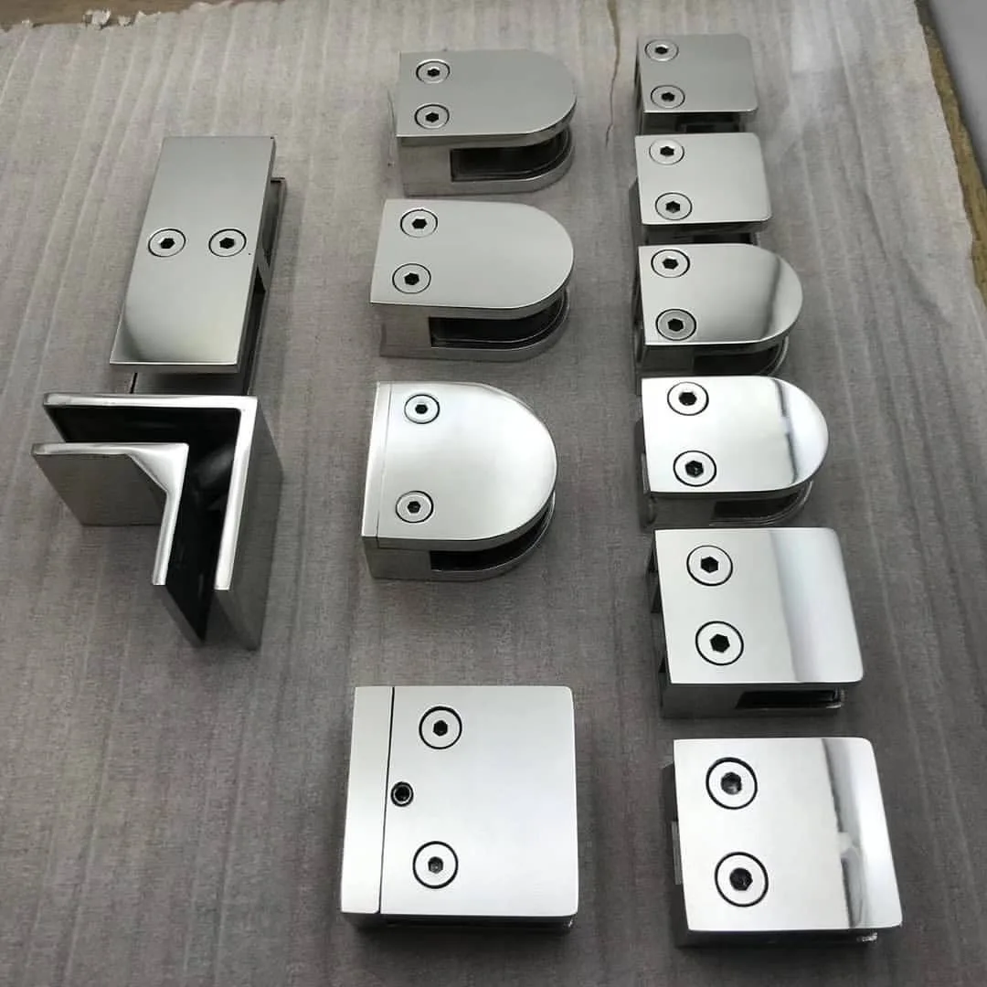 Factory Direct 304 316 Balustrade Glass Clip Railing Fittings Stainless Steel Stair Handrail Frameless Spigot Glass Clamp