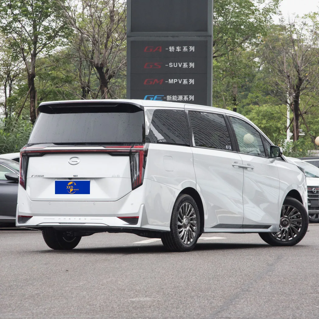 Gac chuanqi M8 средний и большой MPV бензиновый автомобиль 2.0L 254HP 7-местный Высокоскоростной 200 км новый