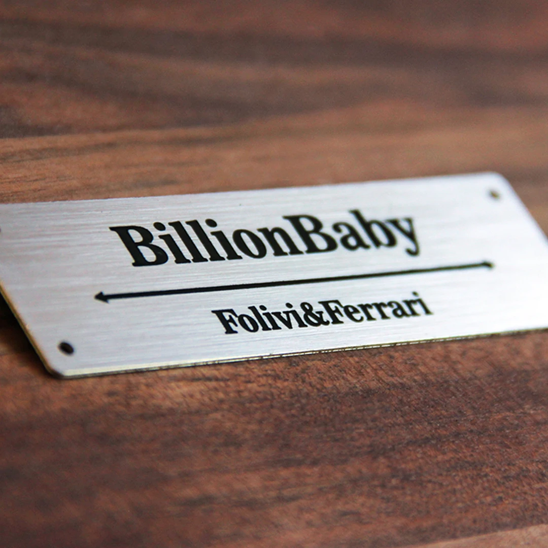 Custom Metal badge tags Zinc alloy brand logo Personalized metal signage for handbags, clothing, hats and leather accessories