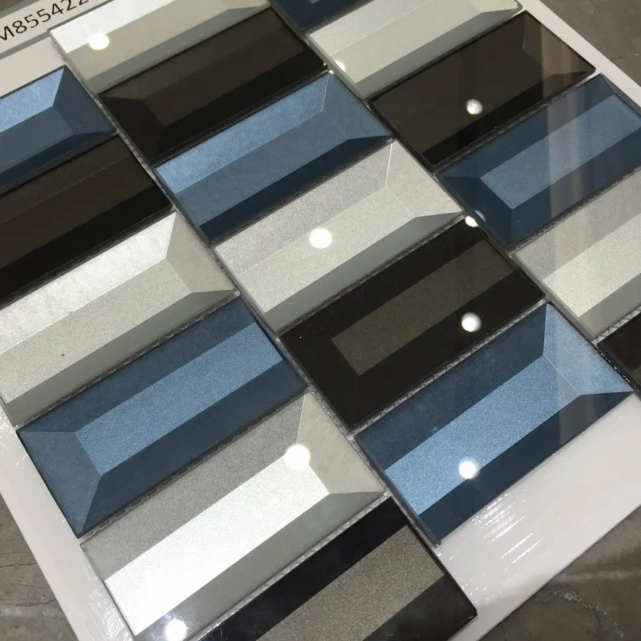 JBN New Design Glass mosaic tile for bathroom and kitchen wall decoration mosaic