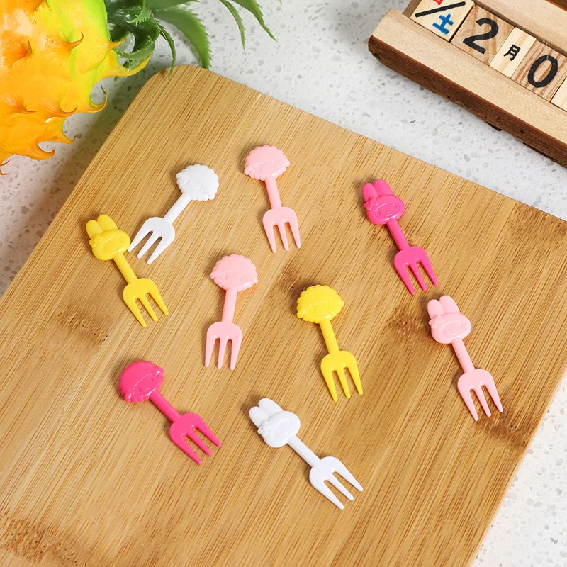 Animal Fruit Fork Food Grade Plastic Mini Cartoon Kids Cake Fruit Toothpick Bento Lunch Bento Accessories