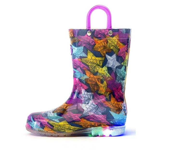 High quality beautiful waterproof pvc rain boots with LED light for kids