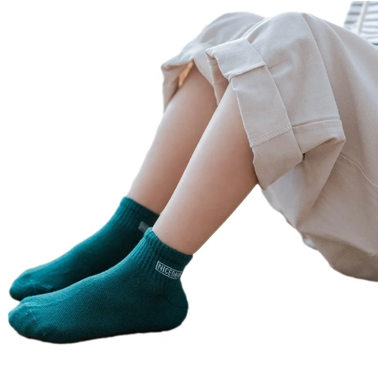 Новый популярный Стиль-мягкие, милые, яркие и красивые хлопковые детские носки с вышивкой логотипа