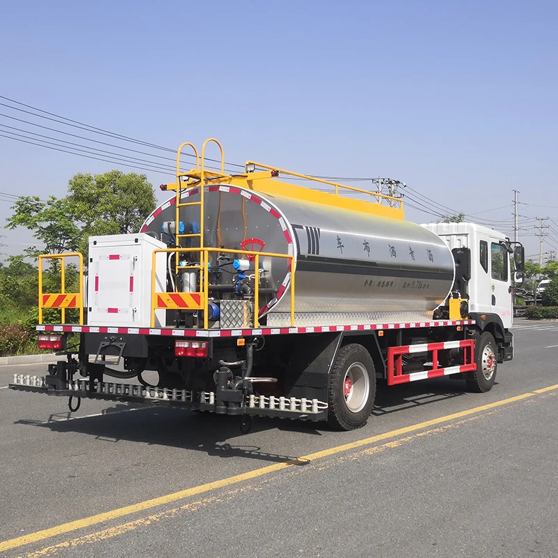 Dongfeng 4x2 Asphalt Distributor Truck 10CBM Hot Oil Sprayer Truck Road Paving Machinery Bitumen Truck