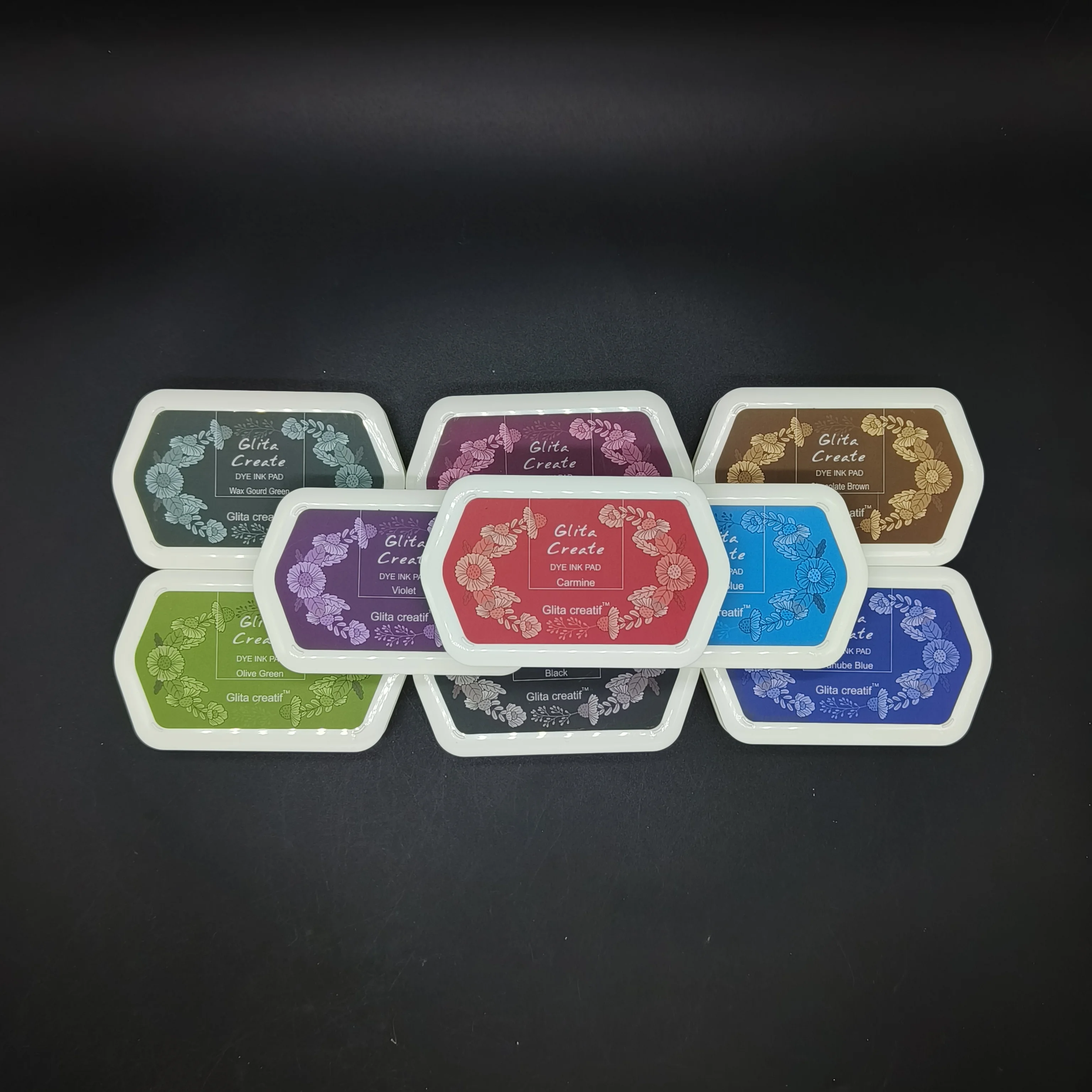 High quality oil-based dye ink pad Colorful Dye Inkpad Plastic Cards and paper craft Ink Pad For Decoration Scrapbooking