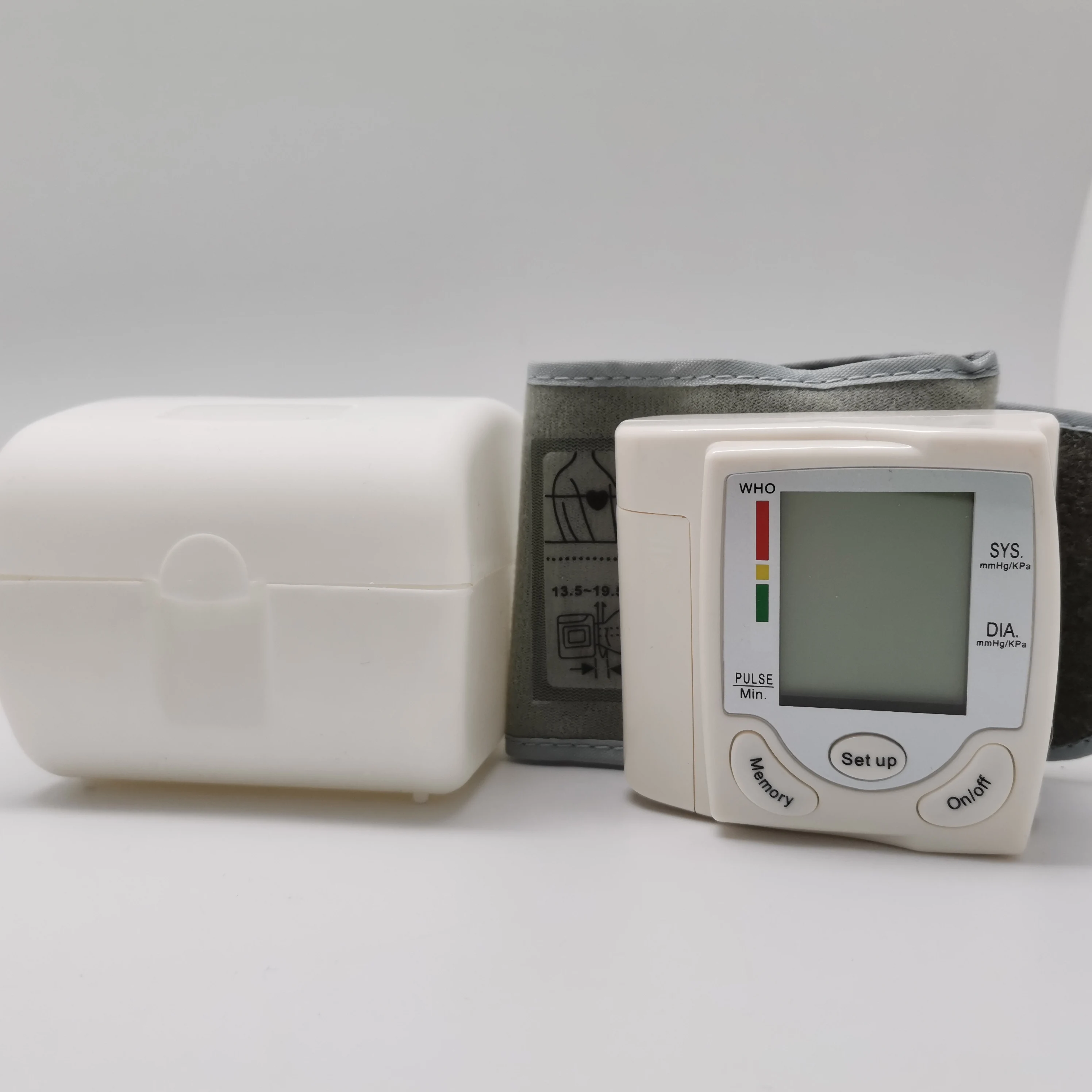 
Wholesale High Quality Smart Automati Monitor Wrist Digital Blood Pressure Monitor 