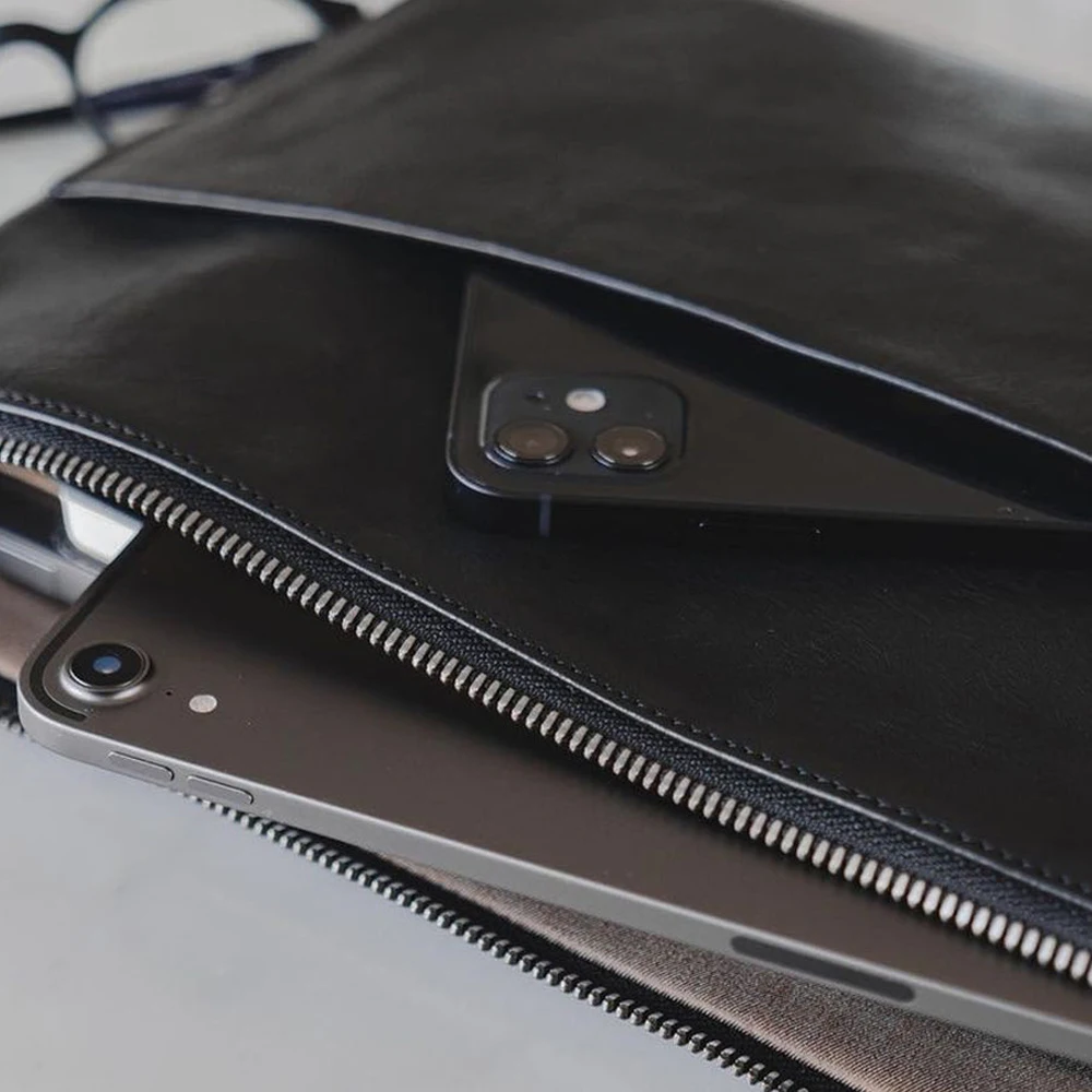 Wholesale Custom Logo Design Top Grades Genuine Leather Pad Folio Tech for MacBook Air Pro 13 Inch