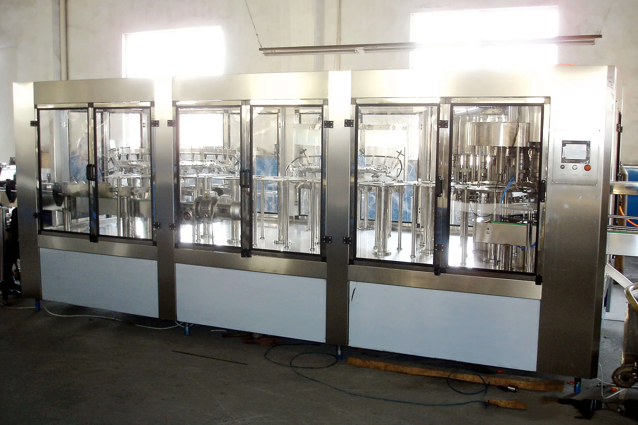 Automatic Monoblock liquid Water 3-in-1 liquid filling machine