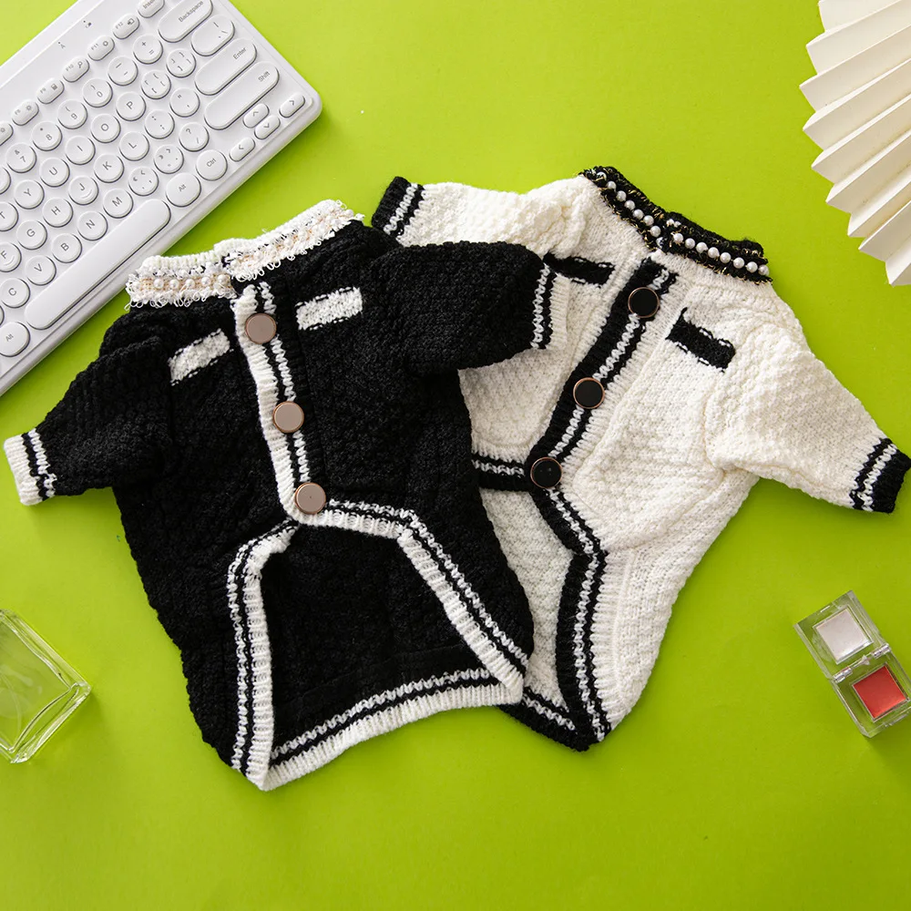 Hot Selling Fashion Style Pet Sweater XS Small Puppy Teddy Large Dog Winter Clothes Pet Clothes Designer High Luxury Dog Clothes
