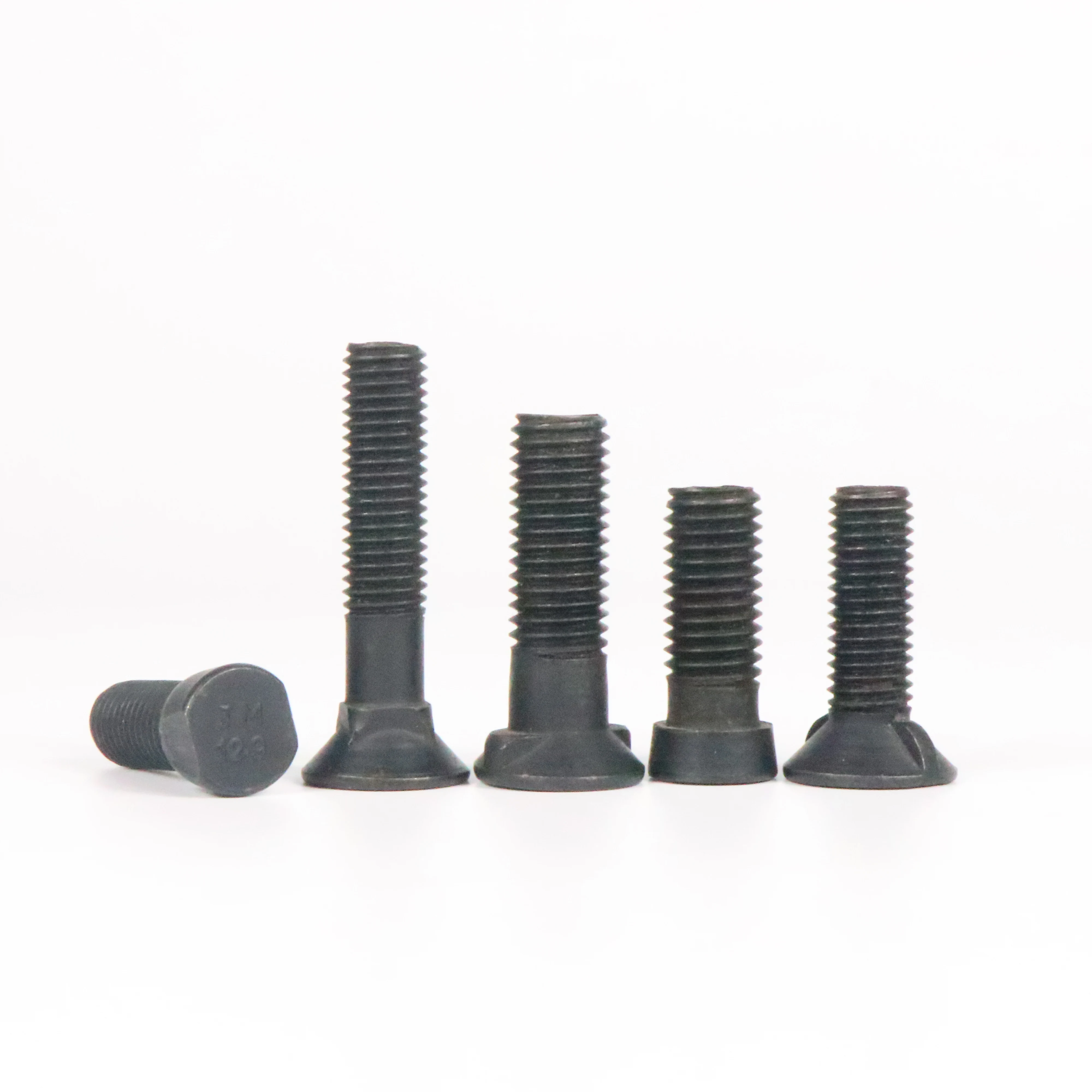 Класс 8,8, 10,9, 12,9 черный оксид углеродистой стали 5/8 дюйма специальный плуг болт 7/16-14 болт с плоской головкой плуг гусеничный болт
