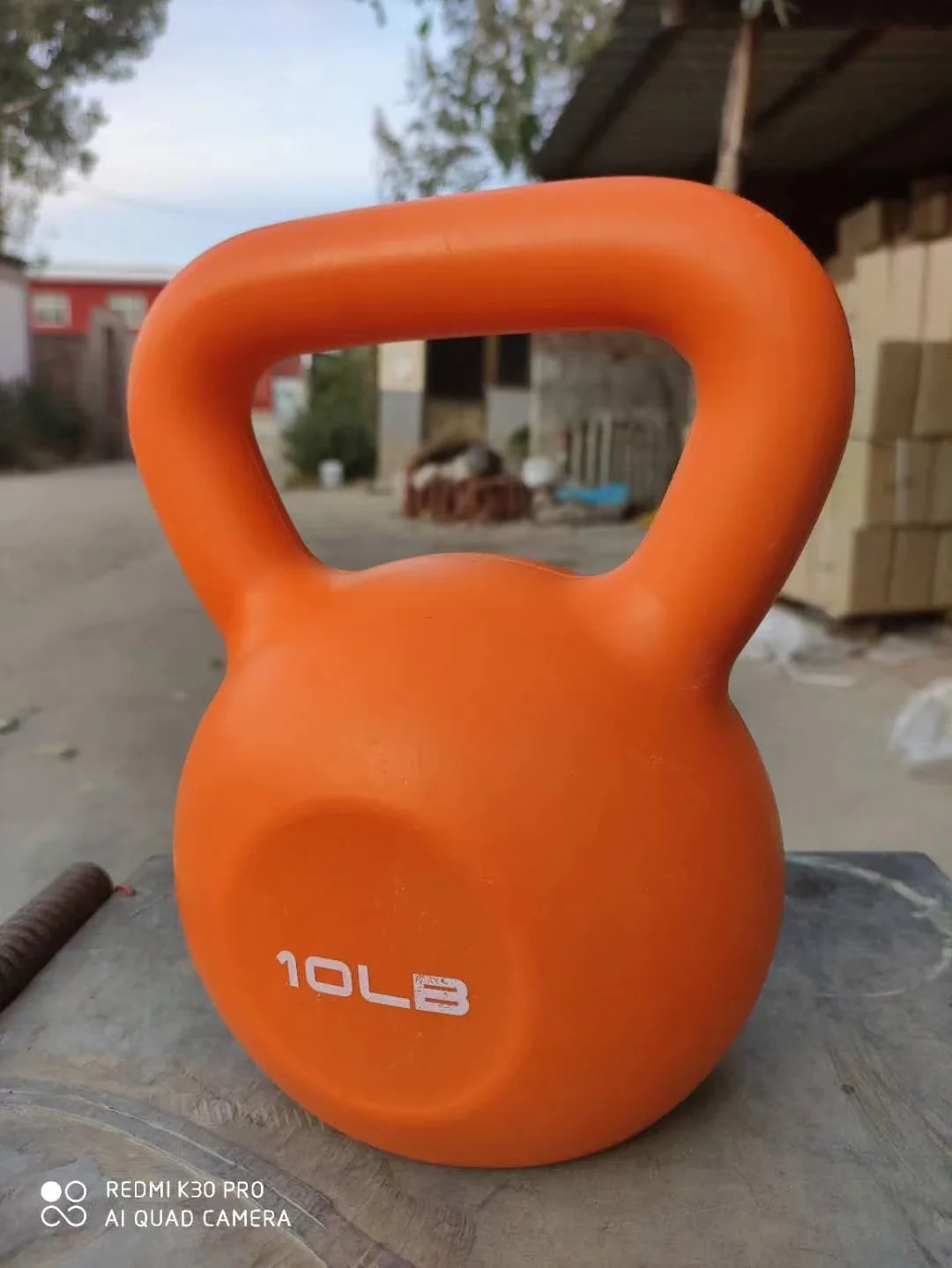 Hot selling customized cement kettlebell comfortable fitness sports equipment low price