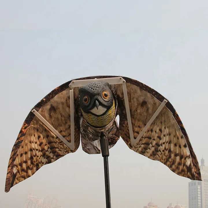 High Quality Plastic Flying Owl Ornaments Plastic Flying Owl Bird Repeller Backyard Decor Garden