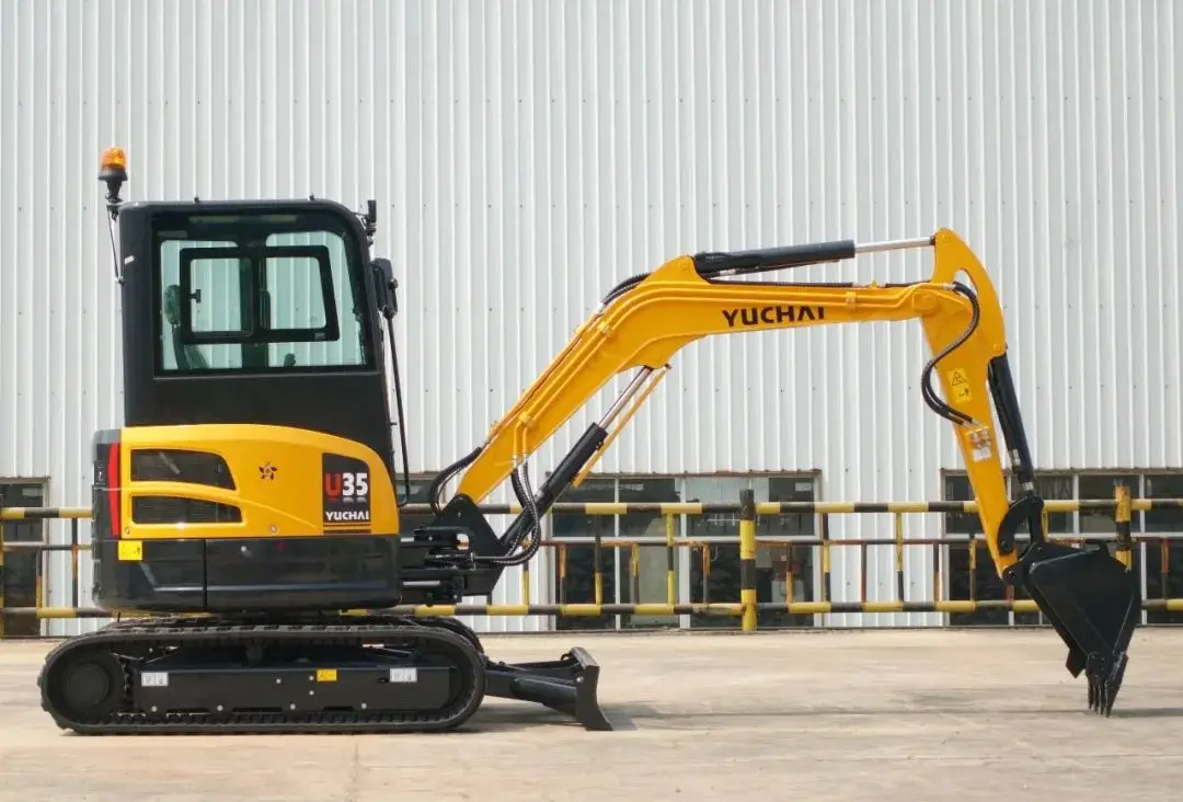 Yuchai and  Sany Euro V and EPA Mini 2ton 3.5ton U20 U35 mini Excavator