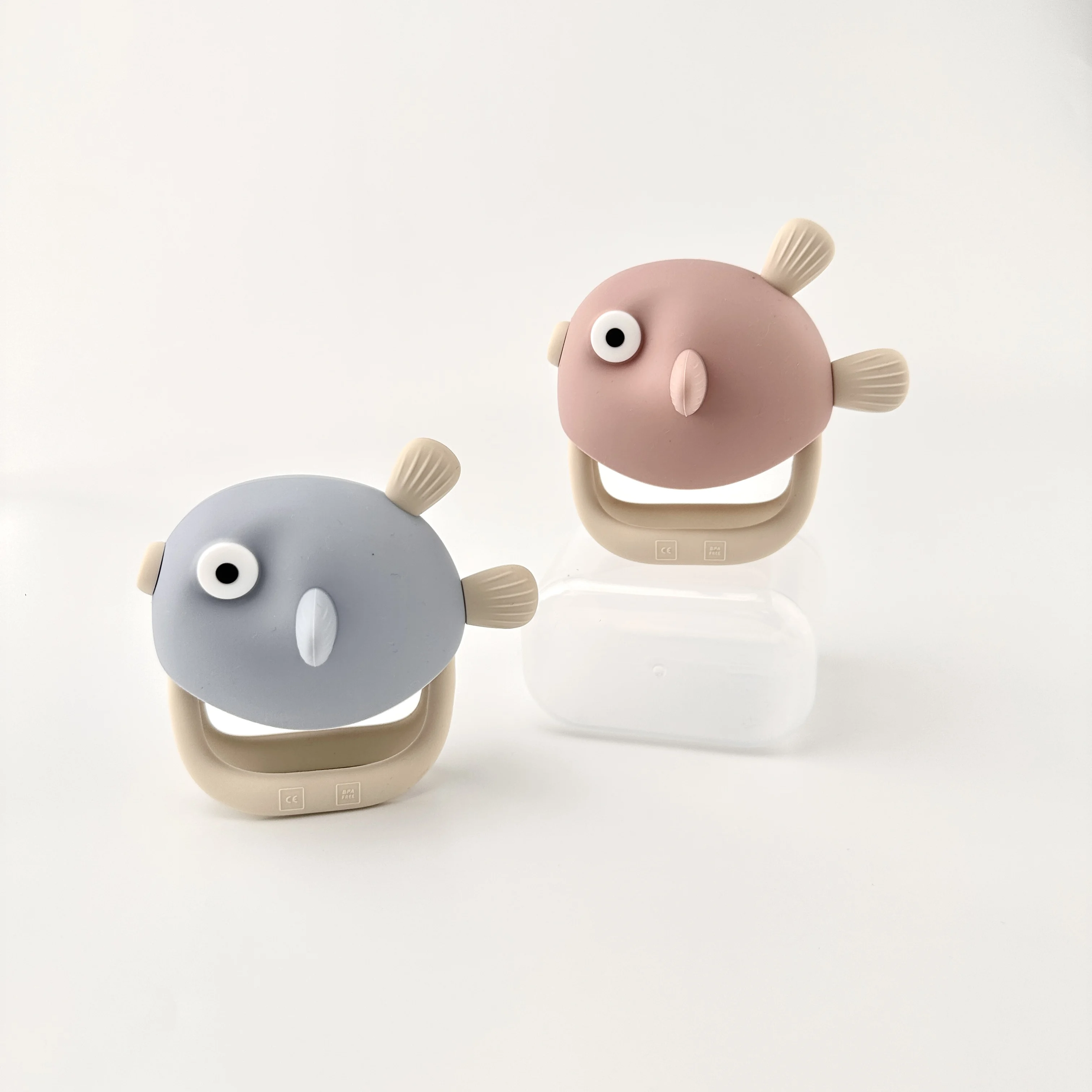 CE infant Mitten Teething Toys BPA Free Cute Fish Nipple Pacifier Teether Soothing Baby Sensory Silicone Teether