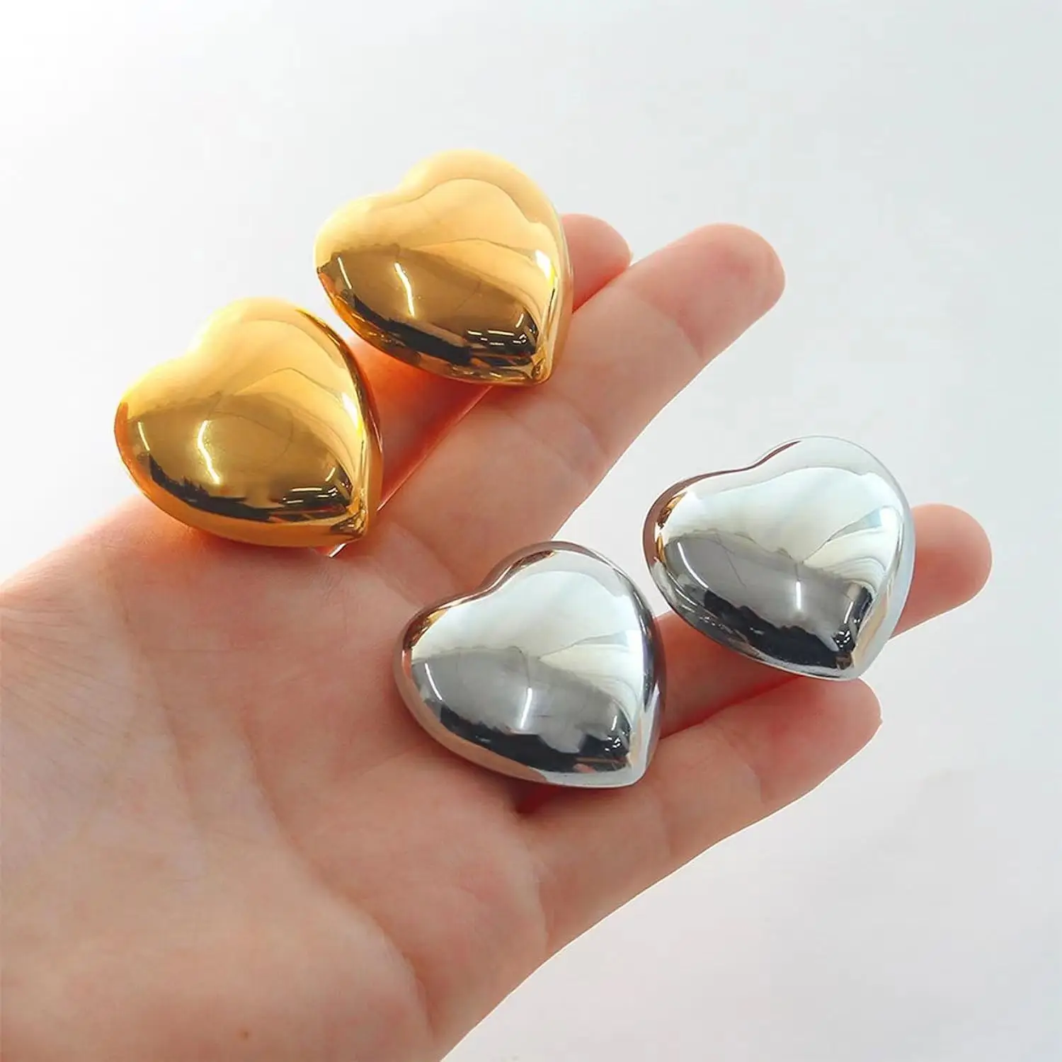 18K gold-plated hoop earrings, exquisite heart earrings, allergy resistant gold-plated jewelry