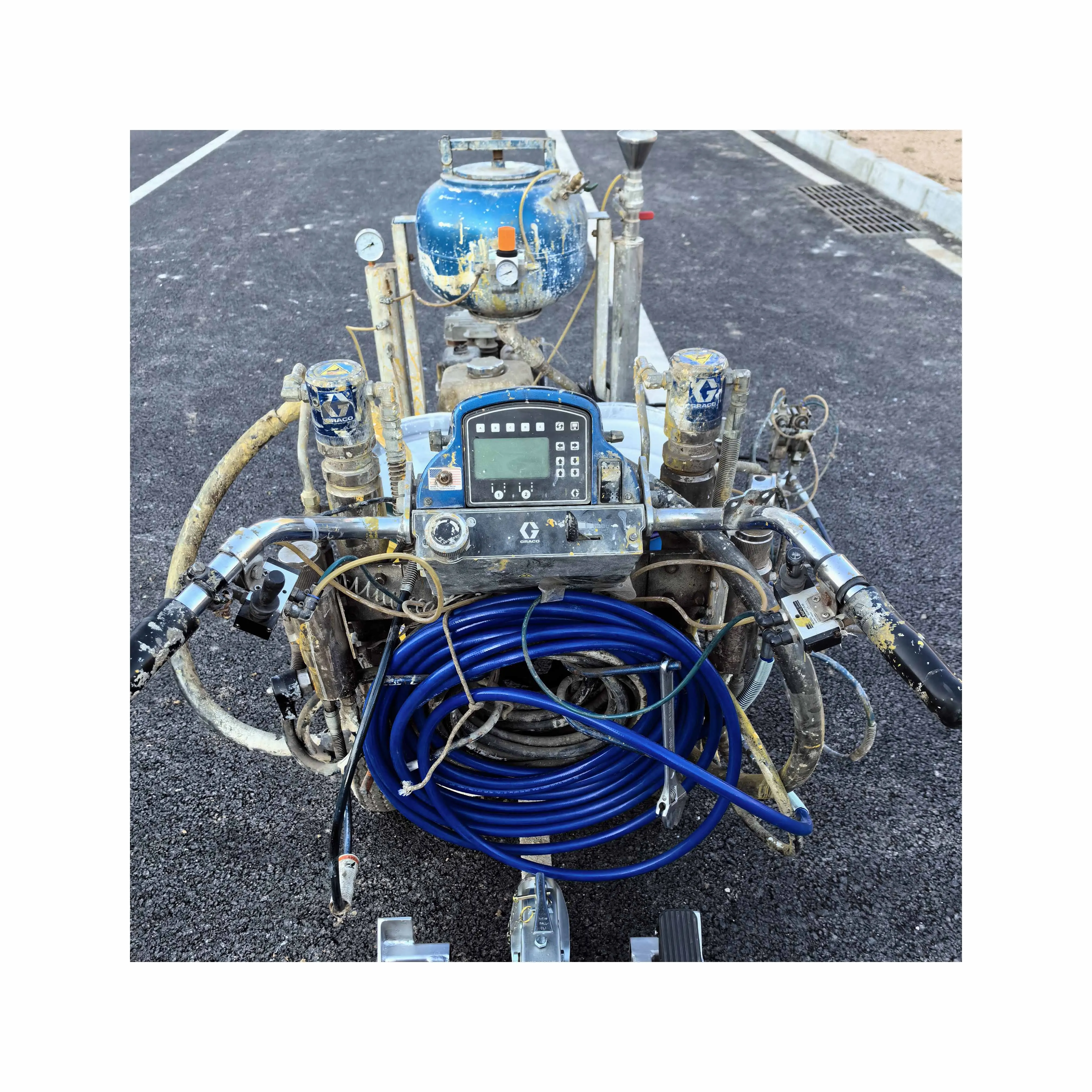 Graco pump Highway pavement airless linestriper cold paint road striping machine for traffic sign