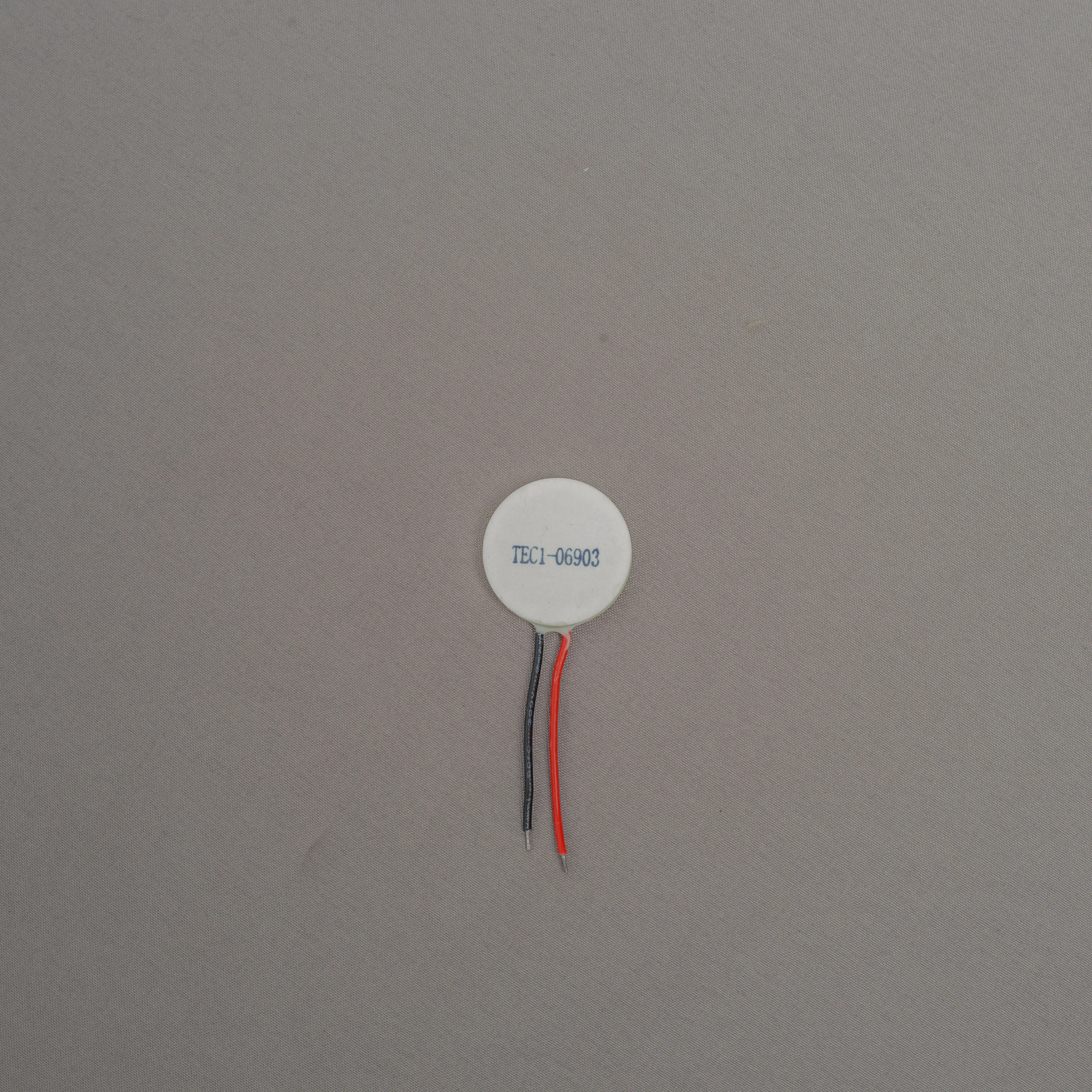 Надежный термоэлектрический модуль Пельтье TEC-06903