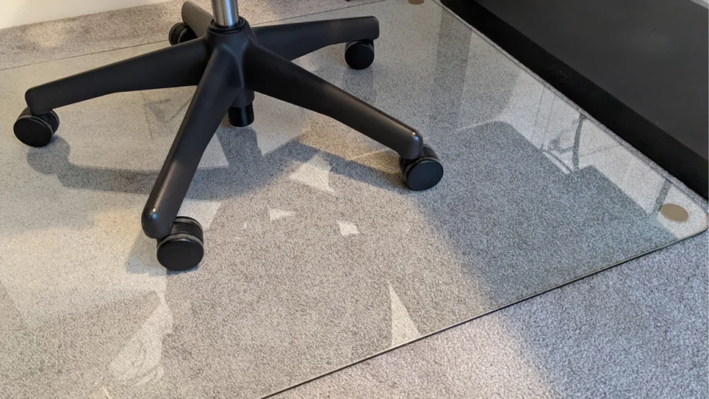 Customizable Protective Rectangle Polish Edge Clear Tempered Glass Chair Mat