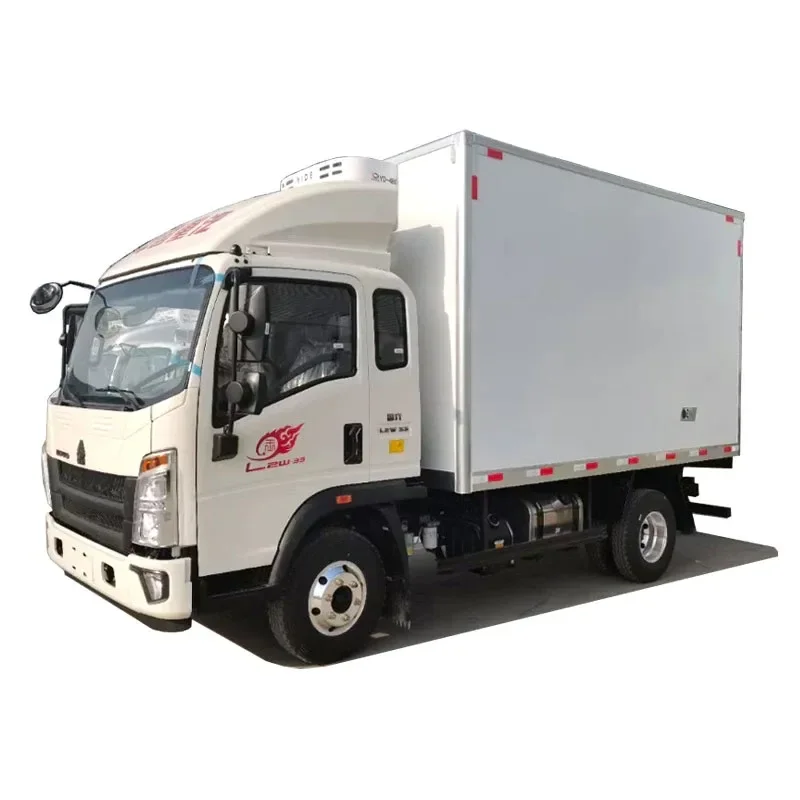 HOWO 4X2 5 Ton refrigerated Truck for sale