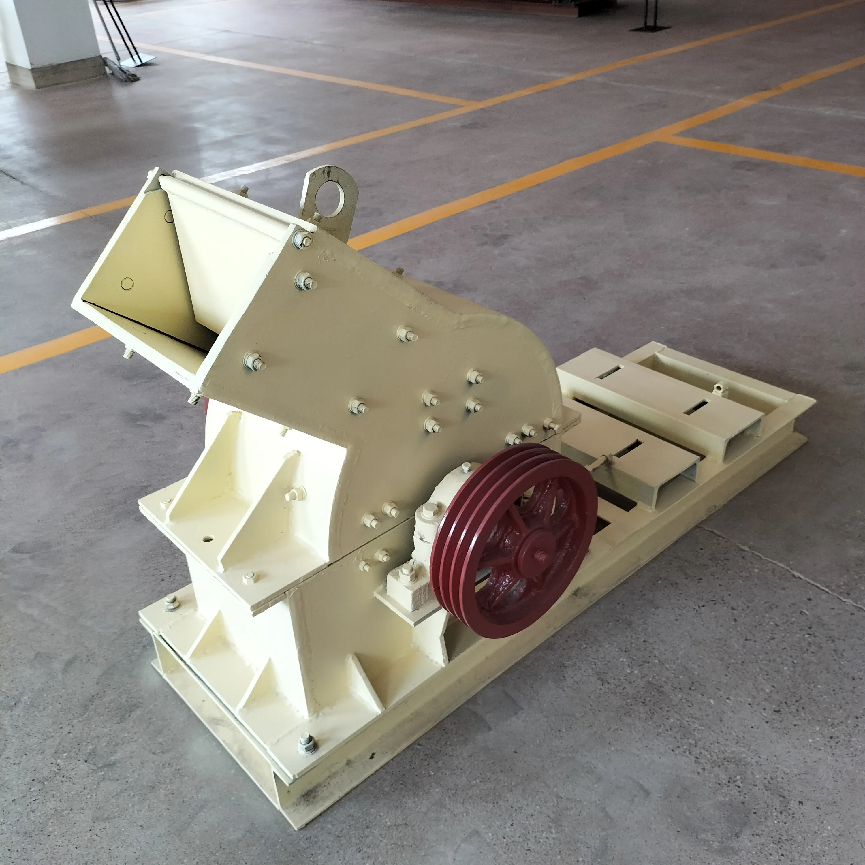 Mining Limestone Granite Rock Stone Crushing Equipment Diesel Hammer Crusher With Vibrating Screen