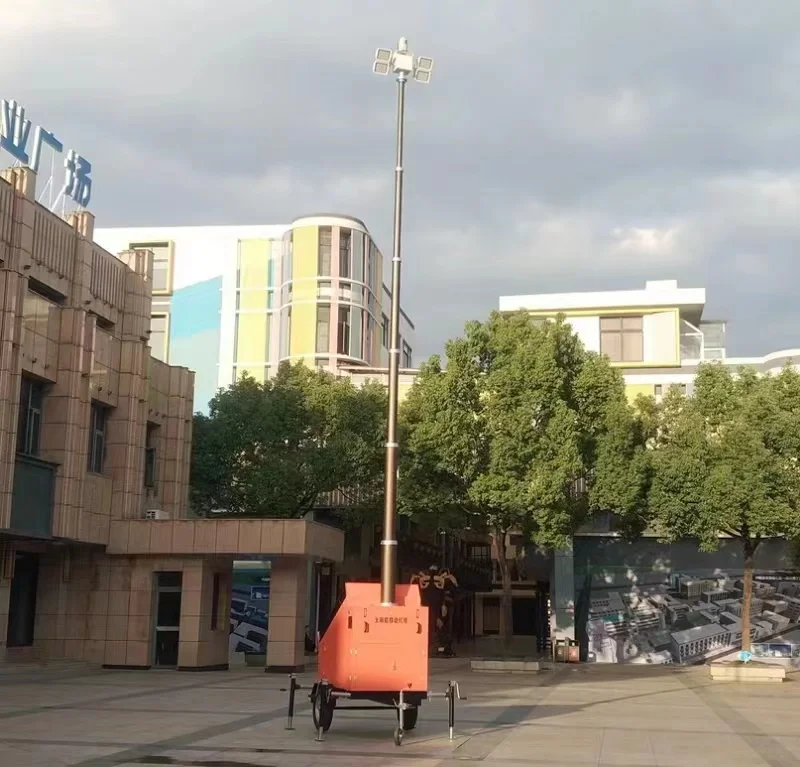 Trailer-mounted mobile solar light tower for construction site lighting