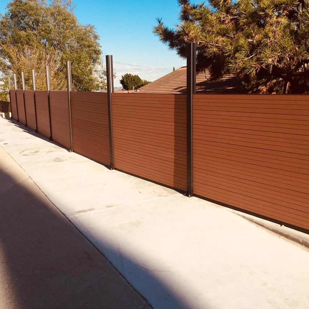 Factory Wholesale Composite Wood WPC Garden Fence Easily Assembled and Rot-Proof Decorative Fence Boards