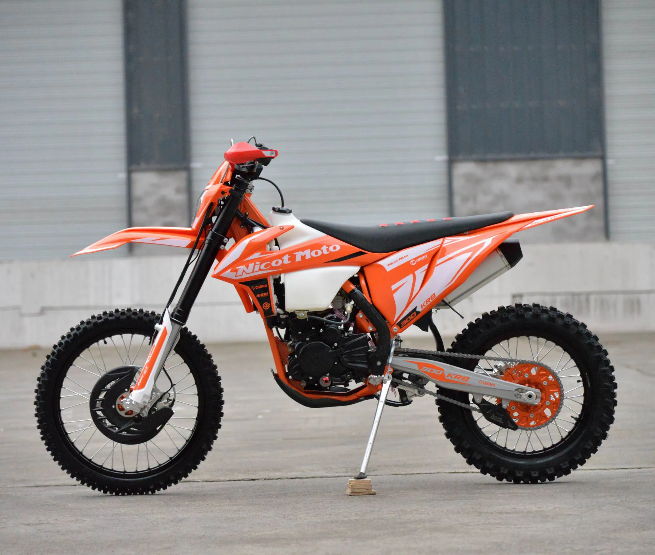 Велосипед-внедорожник Nicot KF300S 174MN полноразмерный Кроссовый мотоцикл 300cc с двигателем Zongshen CBS300