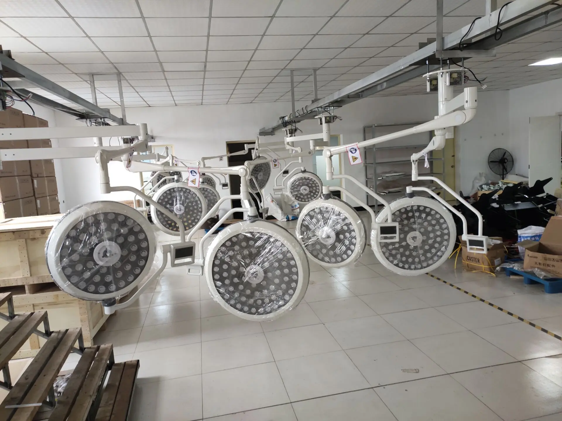 Cheap operating shadowless surgical lamp ceiling