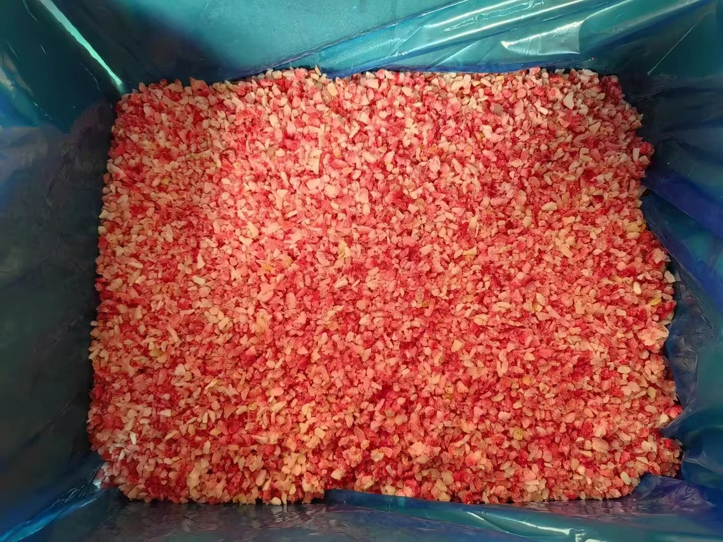 Manufactory Direct Pure Natural Fresh Sweetness Strawberry Cube Frozen Strawberry Dices