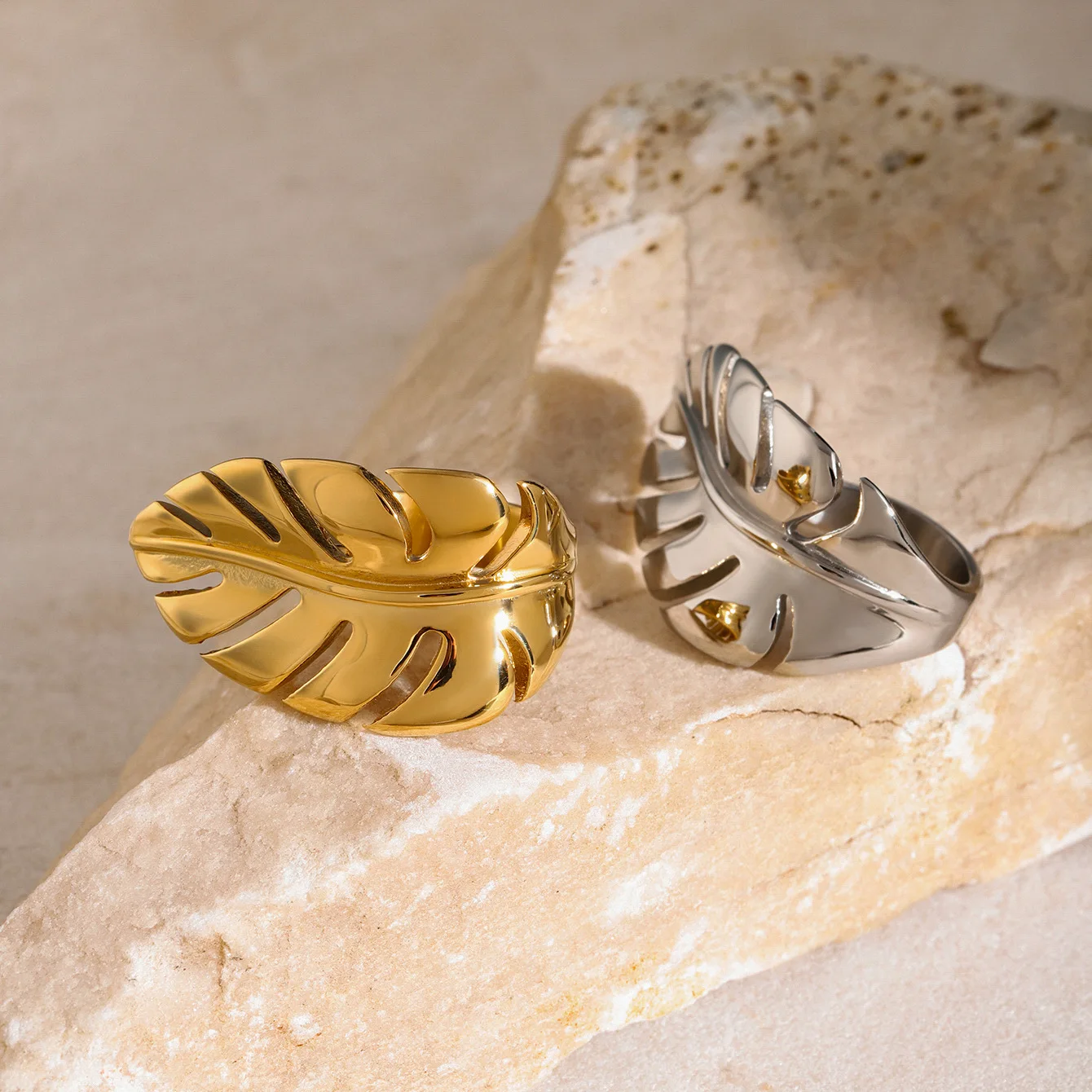 18k gold stainless steel smooth ring fashionable and minimalist design niche leaf feather opening titanium steel bracelet