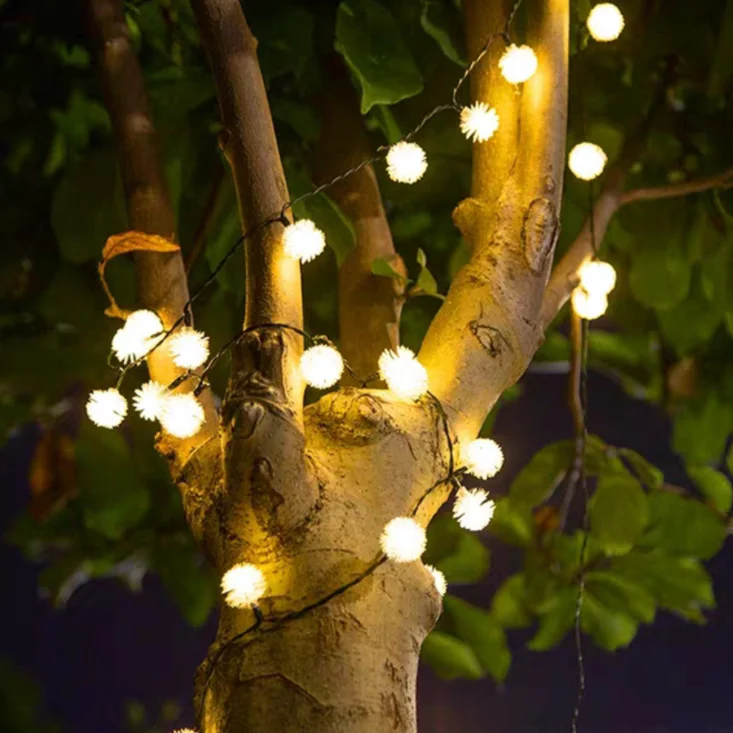 LED Snow Ball Pompom String Lights Battery Box 8 Function Flashing Christmas Decoration Light Hairy Ball Solar String Lights