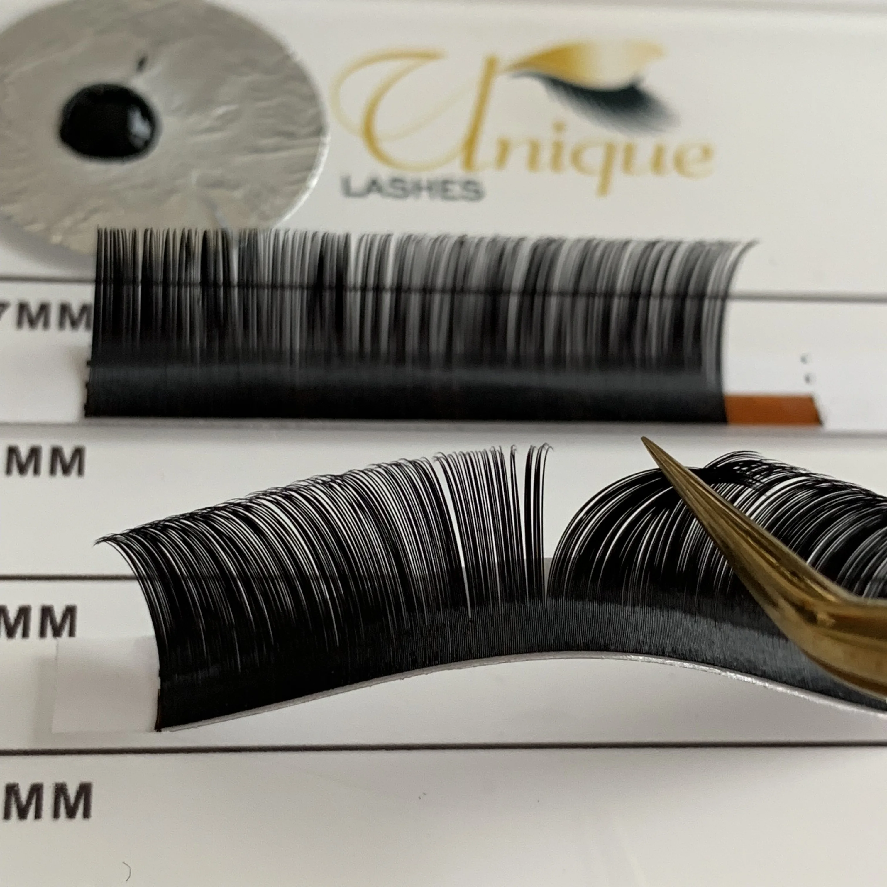 Korean silk PBT fiber best lashes professional 0.07mm 8-15mm mix length mega volume lash