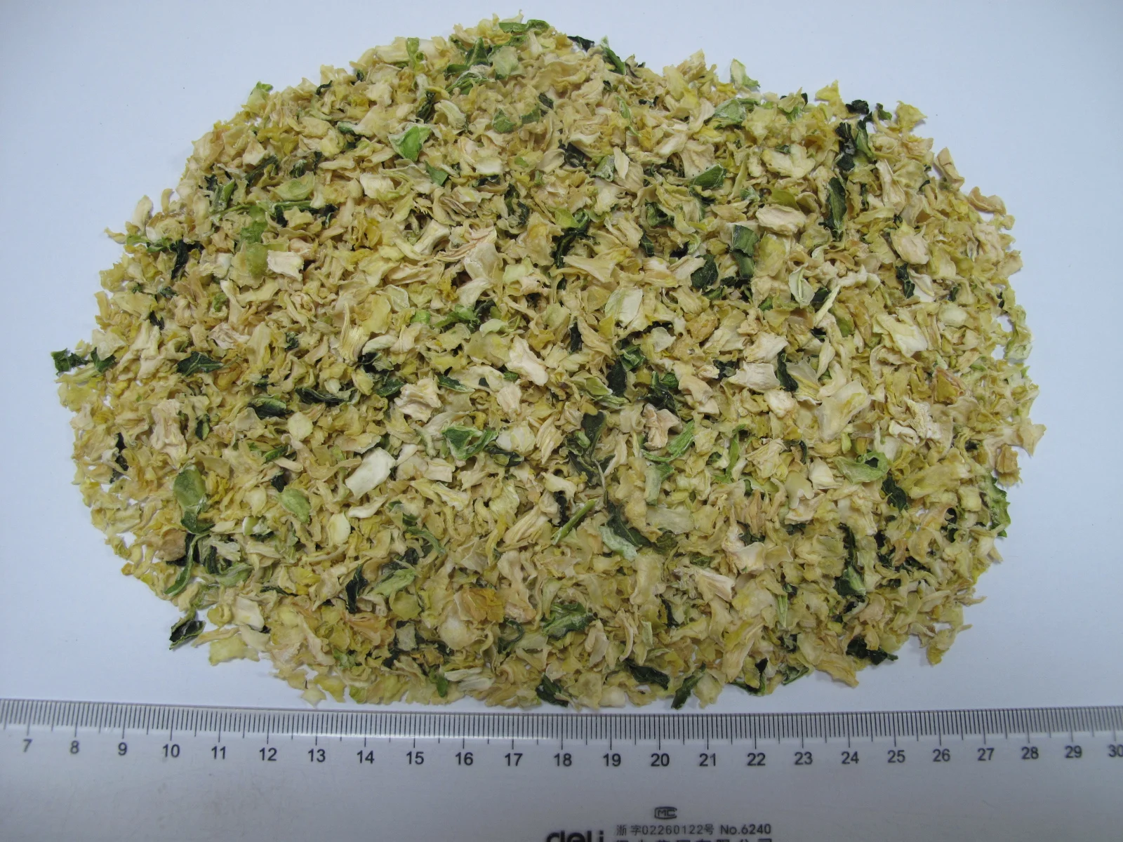 Air Dried Dehydrated yellow white Cabbage Flakes chinese cabbage