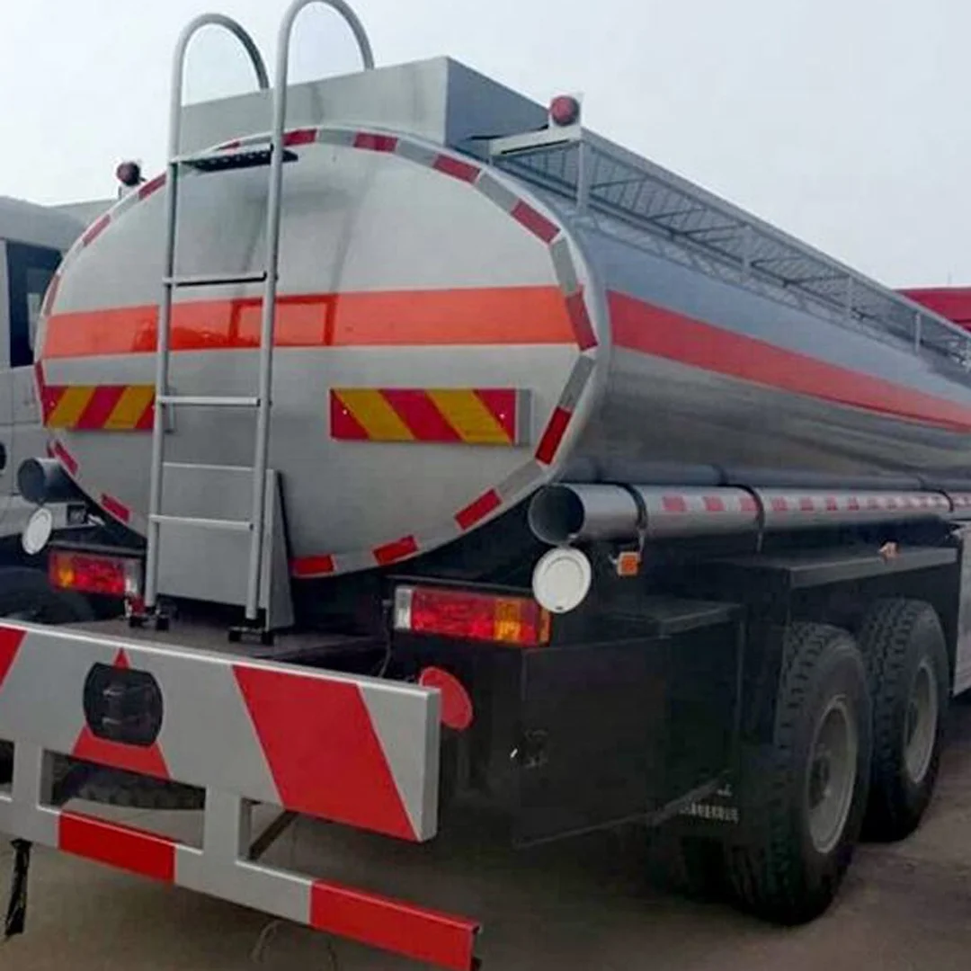 Грузовик с топливным баком SHACMAN X3000 6x4 для транспортировки нефти топлива грузовик бензовозом x3000 f3000