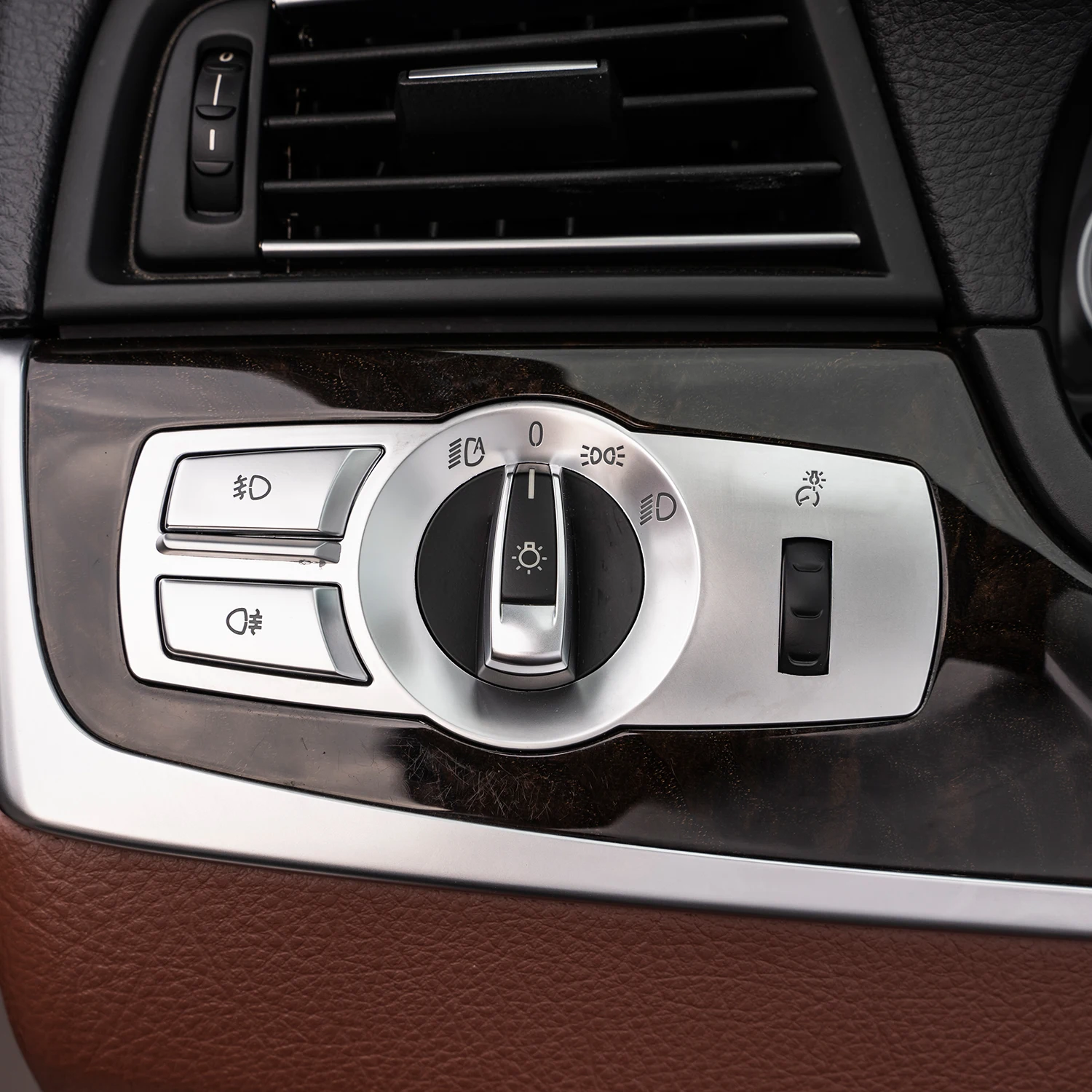 Suitable for BMW 5 series interior decoration stickers modification decoration BMW 5GT7 series x3x4 replacement headlight switch