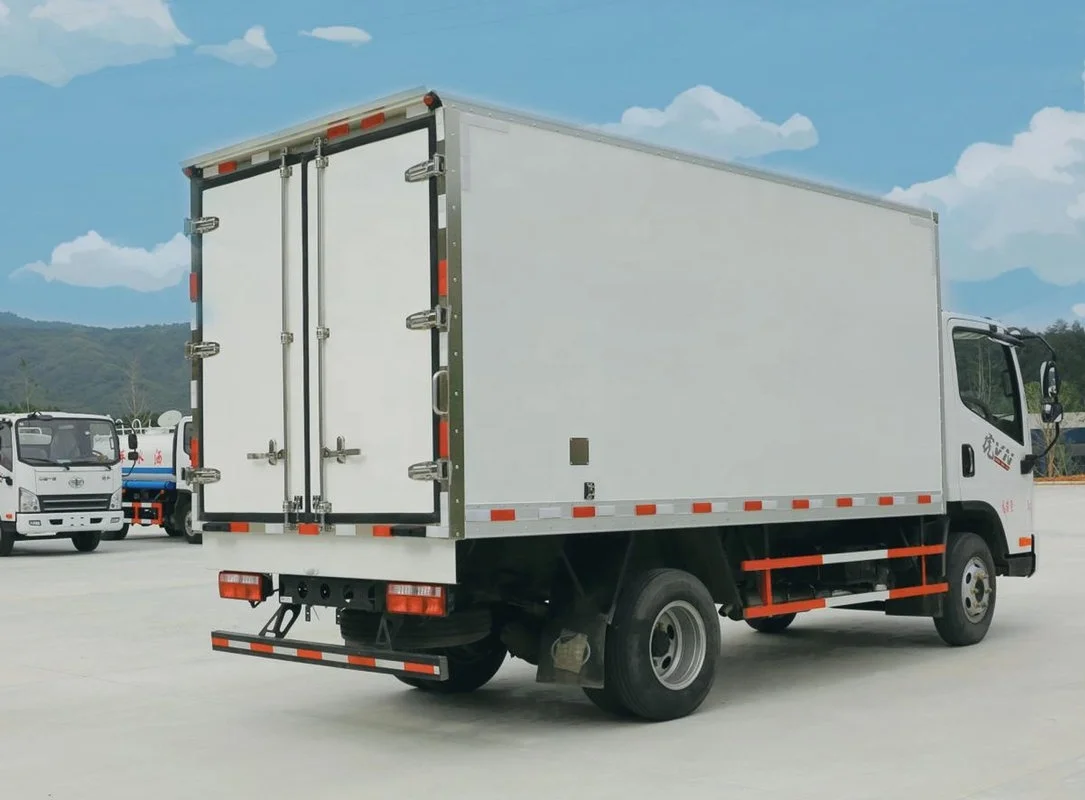 China Famous FAW VN -18 Degree 120HP Frozen Cargo Refrigerator Truck