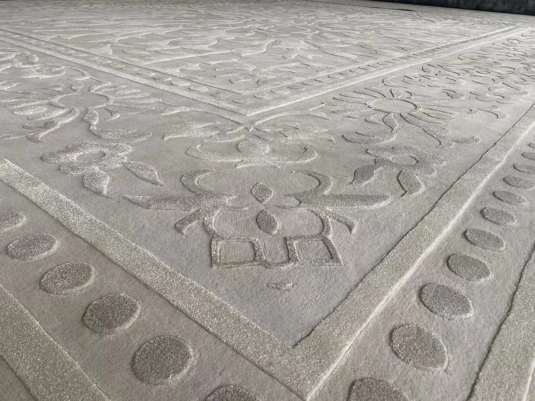 Custom Floral Design Luxury Area Rugs for Living Room Hand Tufted Carpets and Viscose Silk Wool Carpet