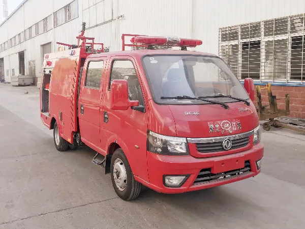 Dongfeng Foton Forland optional 2 cubic water fire engine fire fighting trucks