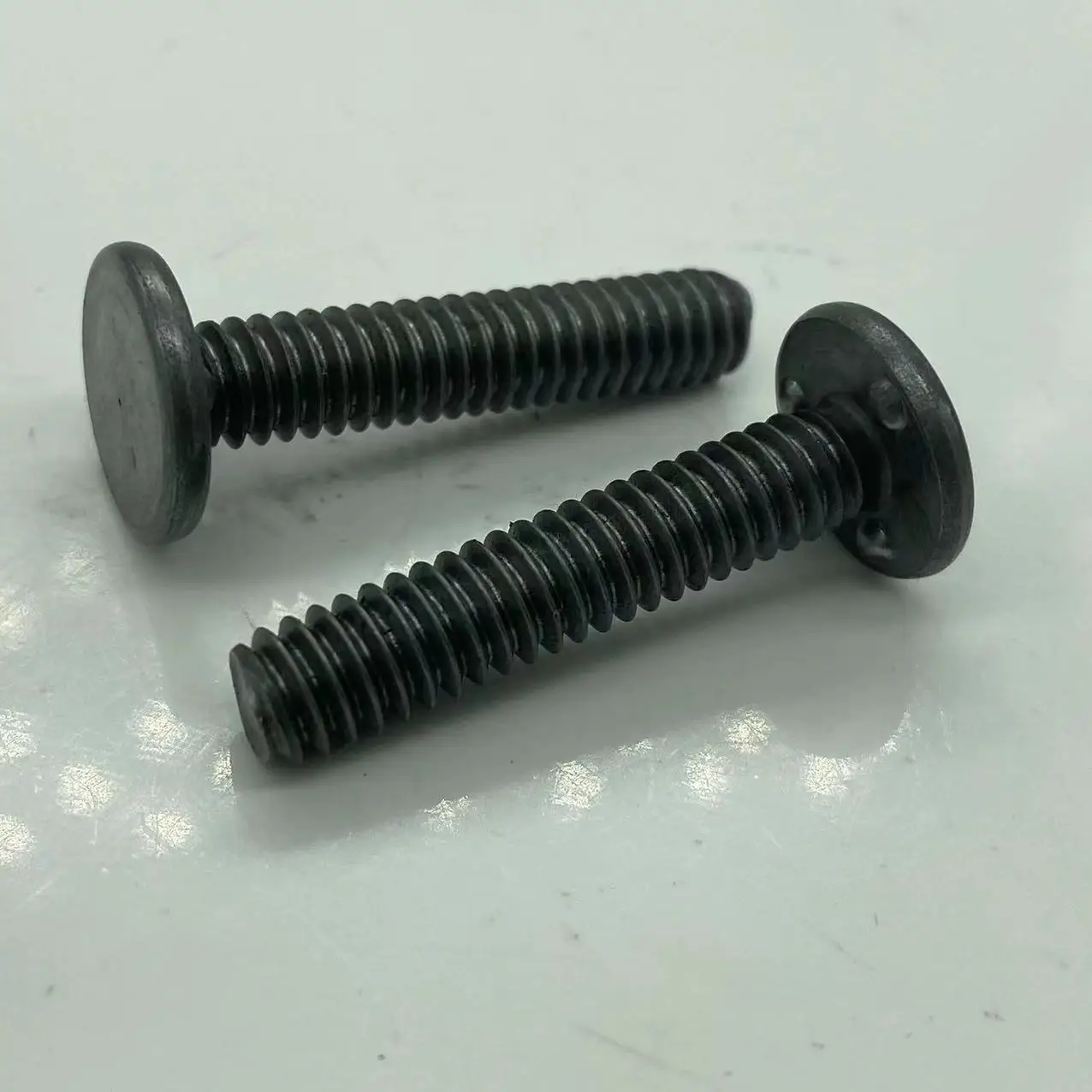 Lower bearing surface three point welding screws 1/4-20*1-1/4 Custom fasteners