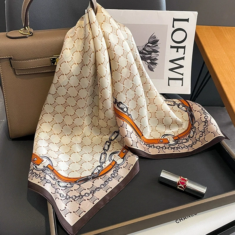 OEM Custom Square Scarf Foulard 100% Pure Printed Silk Scarves for Women Short Tie Bandanas Flower Silk Neck Scarves for Women