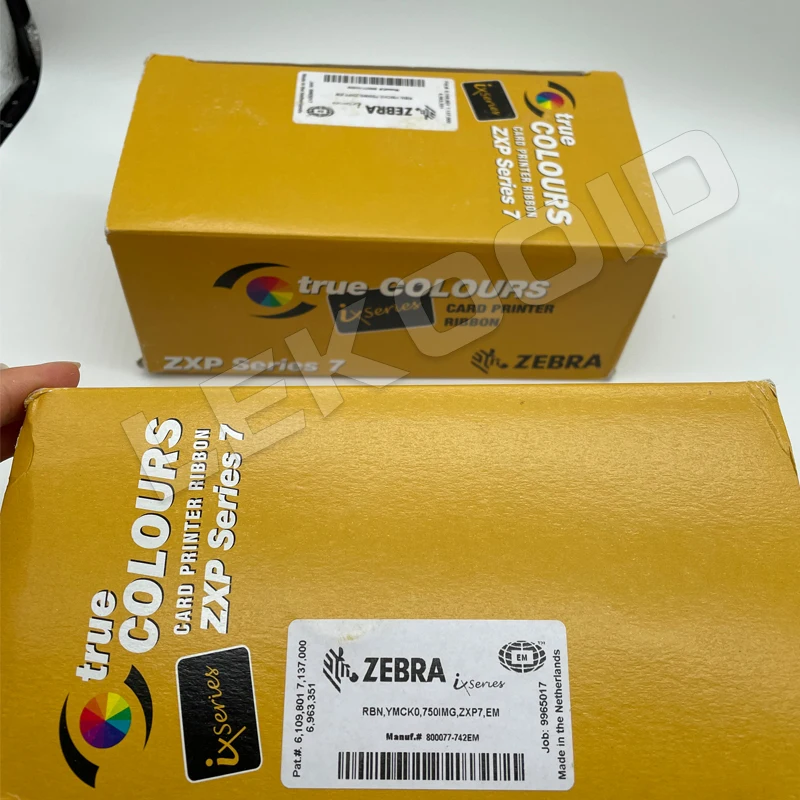 Цветная лента Zebra zxp7 800077-742EM - YMCKO 750 принты для серии ZXP 7