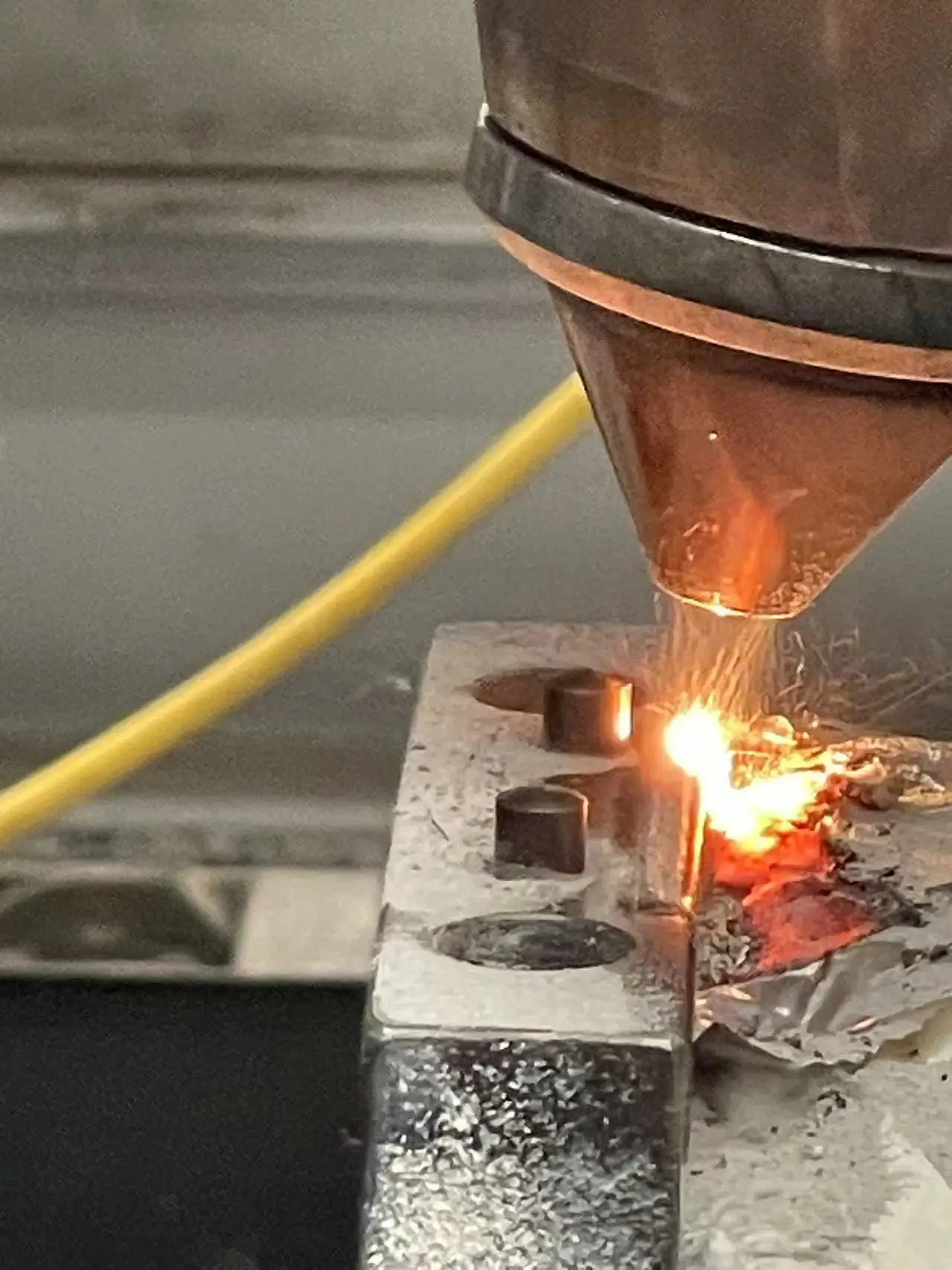 FED High Quality Laser Repairing or Coating for Metal Surface of crankshafts and Cylinder Laser Cladding Machine