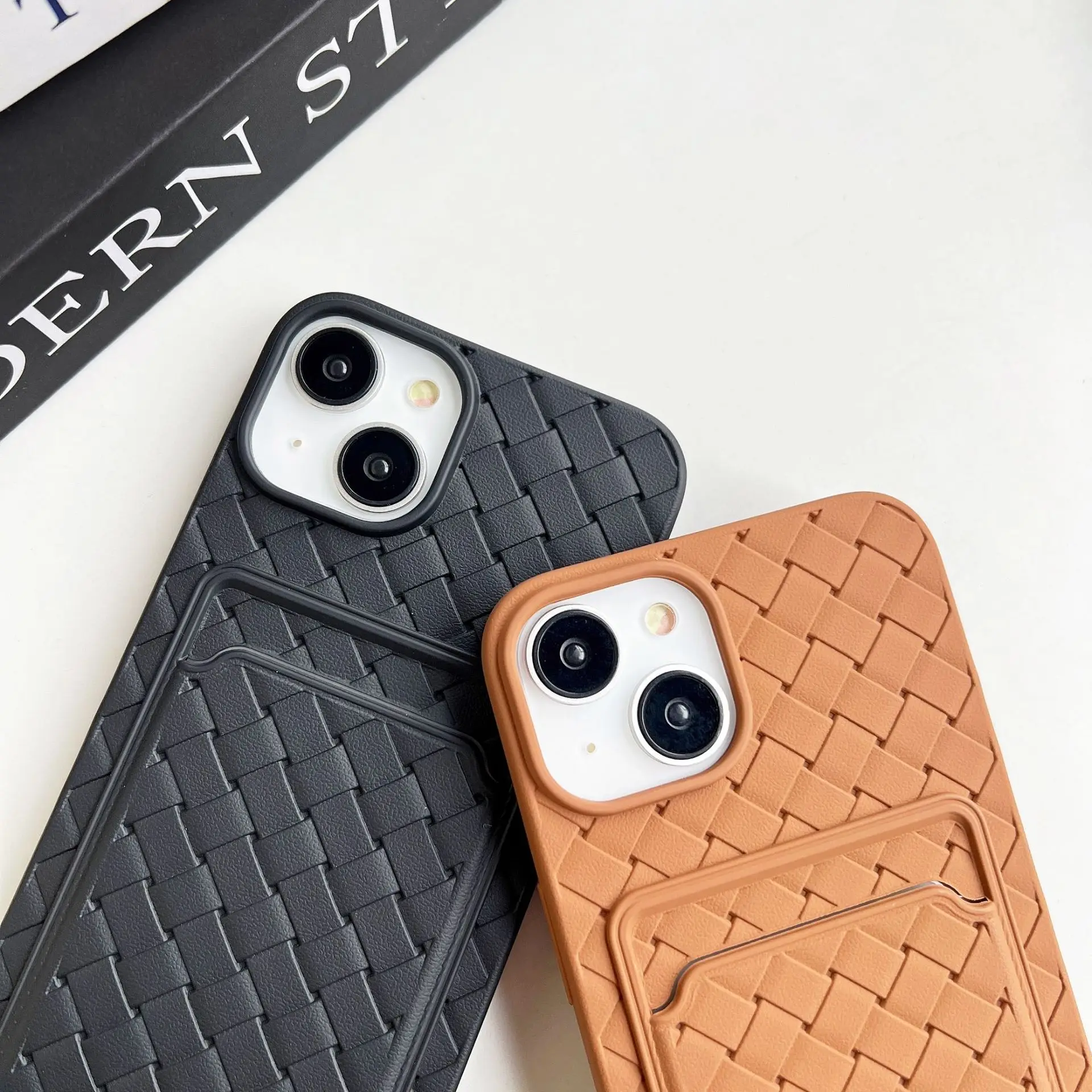 Checkered Woven Phone Case for iPhone 7 8 X XS XR Max 11 12 13 14 15 Pro Max Luxury Weave Phone Case Back Cover Card Holder