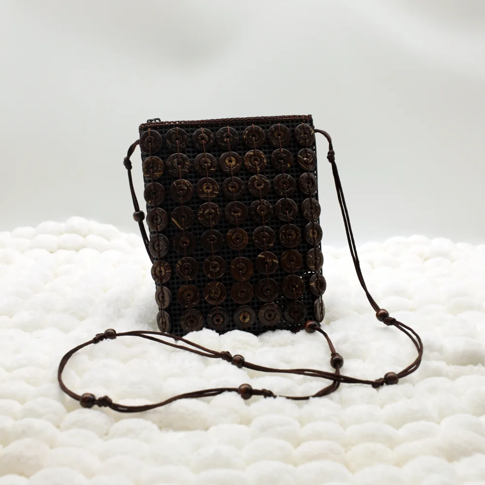 Chinese manufacturer supply women hand bags luxury coconut shell handicraft bags ladies shoulder bags