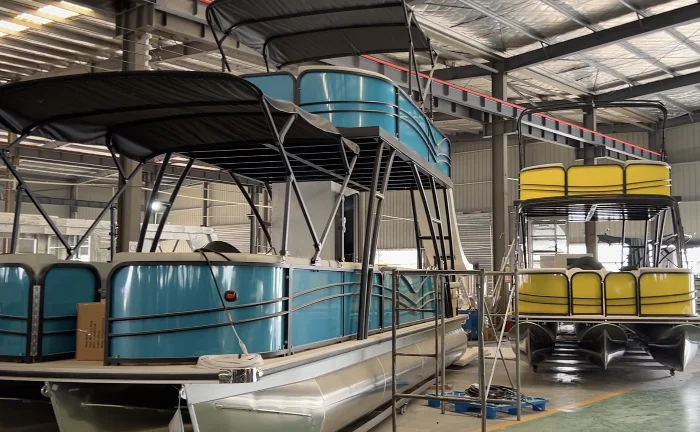 China factory Double Decker Tritoon Aluminium Party Boat Family Leisure Water Play Luxury pontoon boats with toilet