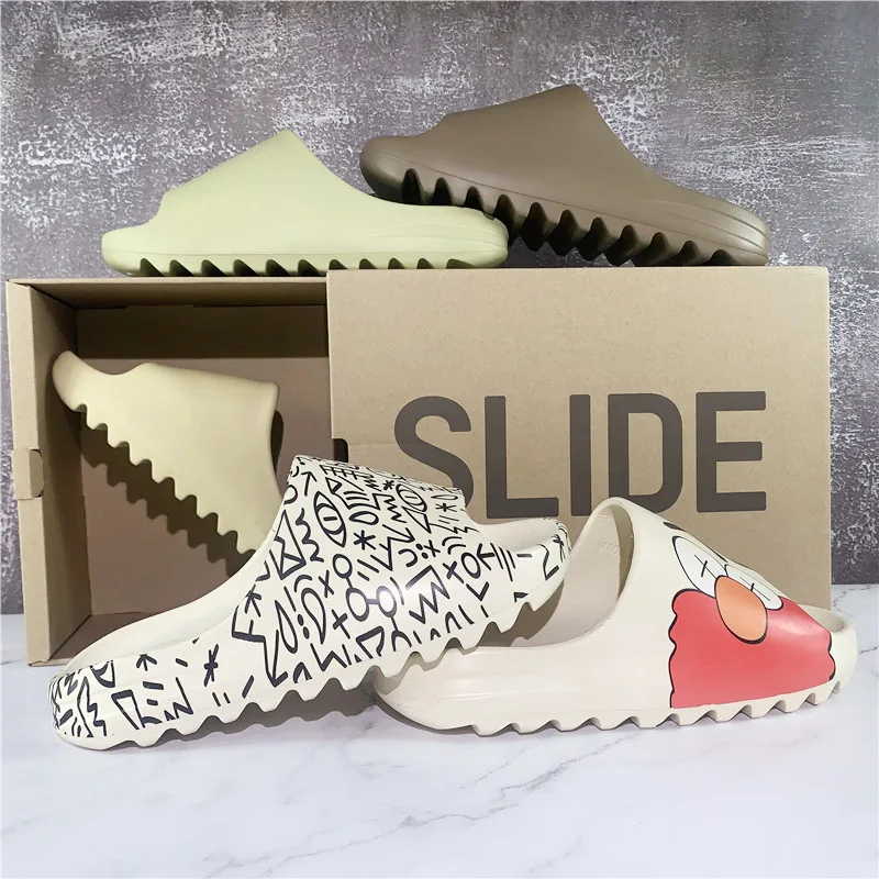 
2021 Vendor Summer Unisex Foam Yeezy Slides Slippers Kids Bone Sandals Elmo Baby Yeezy Slides 