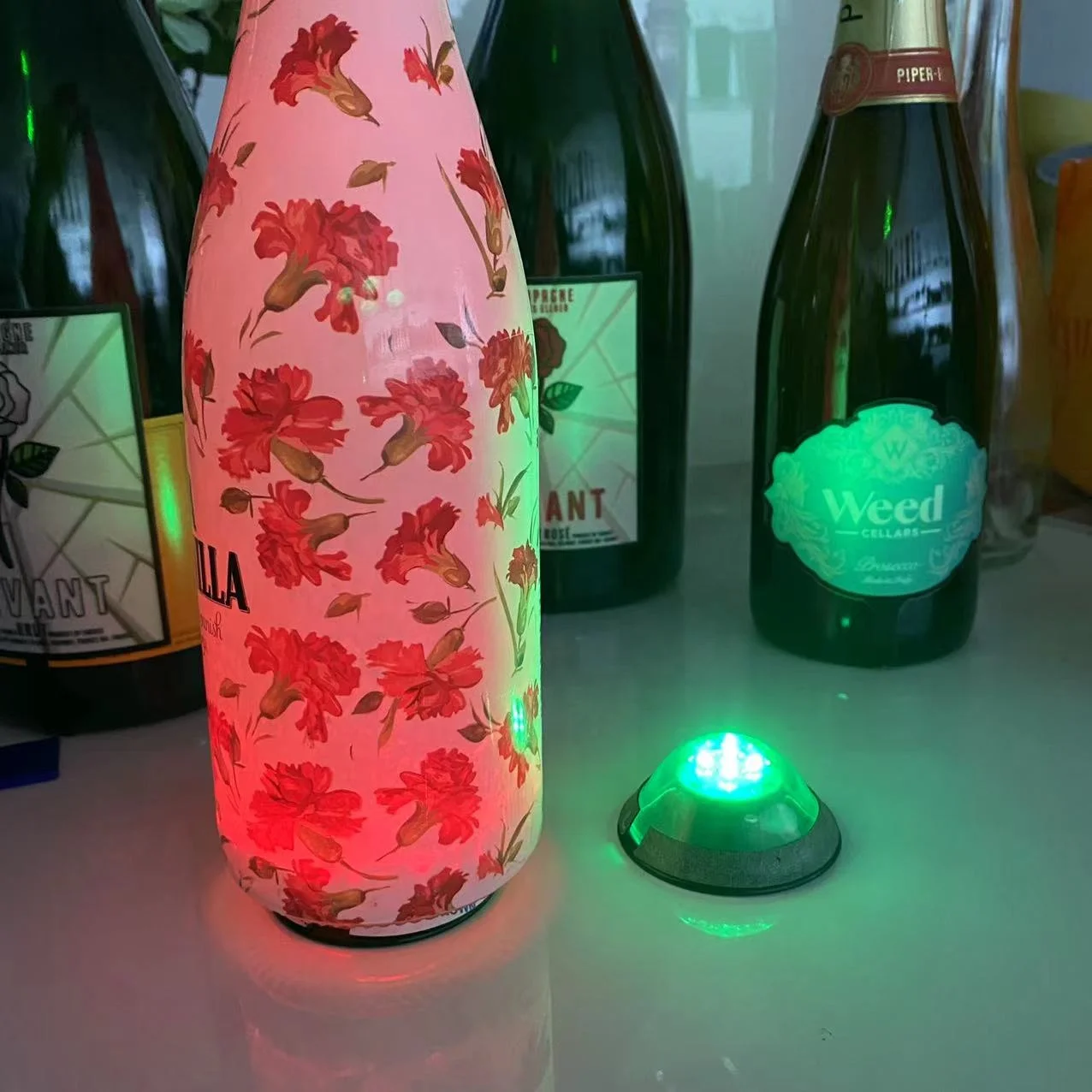 Led Illuminated Bottle Light Glorifier For Bar Party Led Flashing Bottle Coaster/Led Bottle Illuminator For Wine Whiskey Vodka