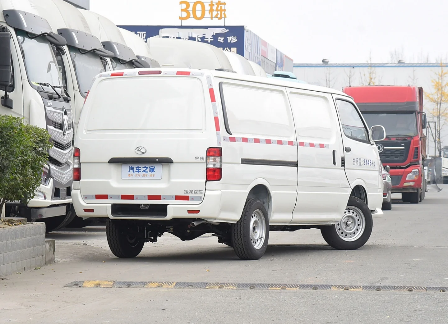 Kinglong Jinwei New Minivan Minibus Van Hydraulic Steering System Left Hand Drive R15 Tires Available CNG Petrol Gasoline