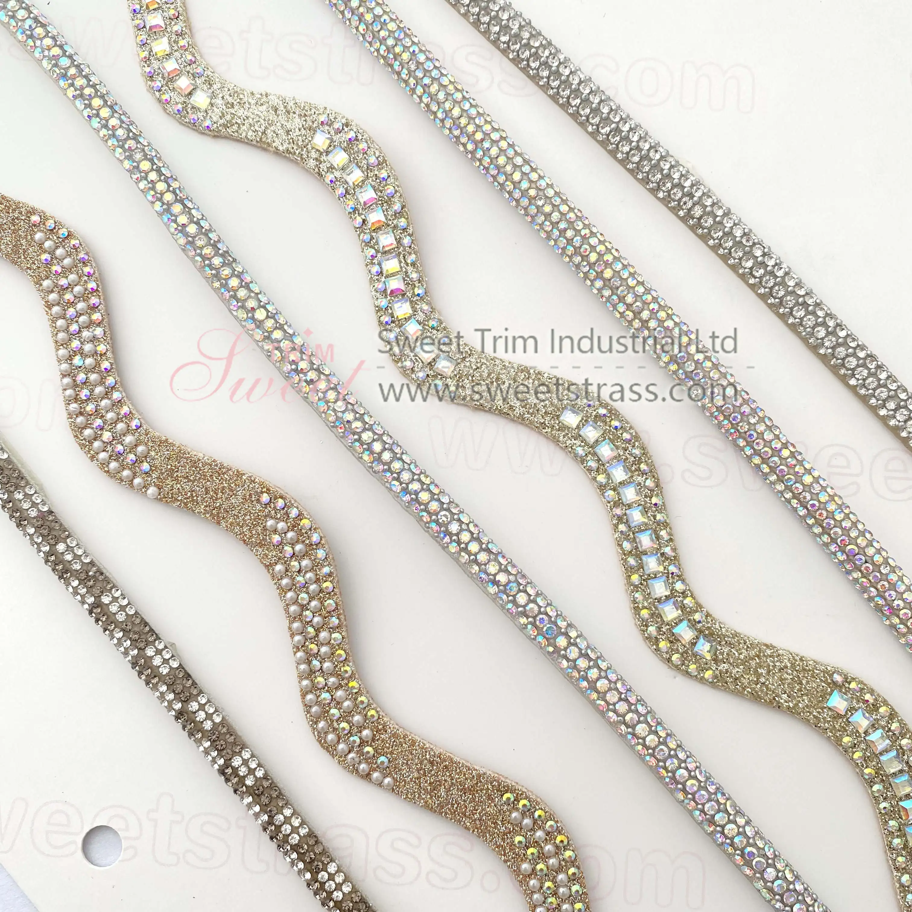 Fashion Design lace cutting paper  crystal rock diamond tube rhinestone adhesive rope trimming tube for shoes